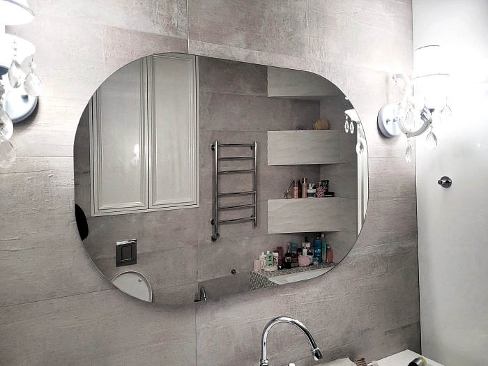 Овальное зеркало 