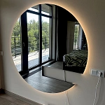 Миниатюра Круглое зеркало с подсветкой с вырезом под полку