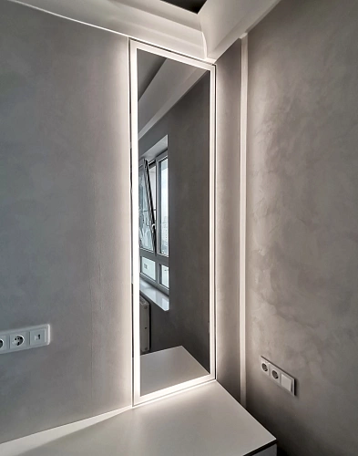 Зеркало с подсветкой в спальне