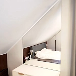 Миниатюра Зеркало «Чердак» с острым углом для туалетного столика